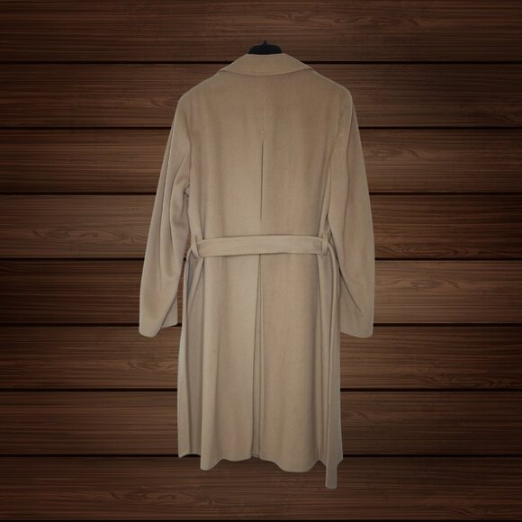 Foxwood Fashions Made in USA Beige 100% Wool Overcoat, Medium - Picture 4 of 14